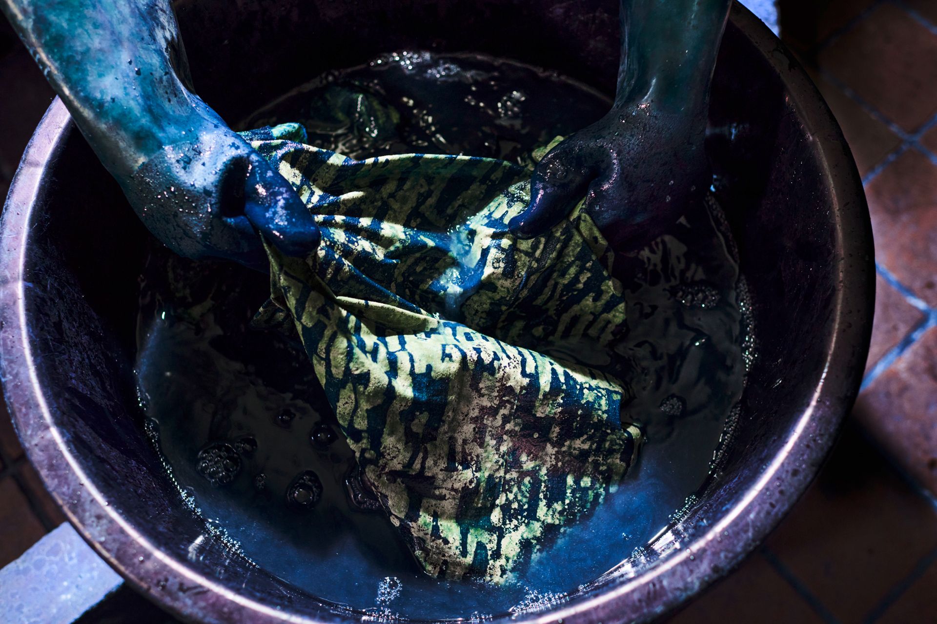 INDIGO DYEING Made in