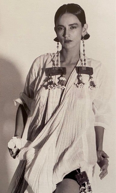 This image from the 1980s, also taken by Asha Kochhar, shows how designs for fashion in India fused a contemporary and global sensibility with references to the Indian “ethnic” or “traditional”. The design here is by designer Rohit Khosla, modelled by Indian supermodel Syamoli Varma. Courtesy of Asha Kochhar, New Delhi
